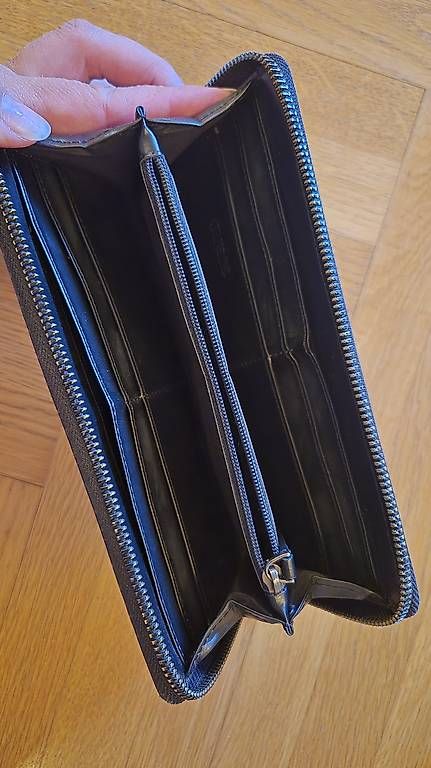Portemonnaies: Guess Geldbörse gross – D'occasion à Haslen AI par Merida33 1