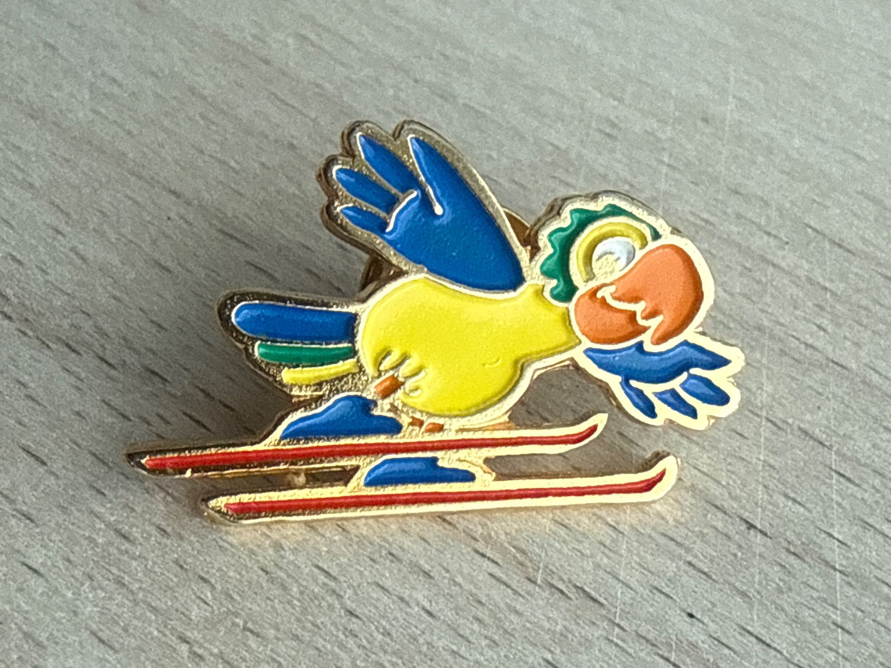 Placchette & Badge: Pin Little Garry – Usato da Glattbrugg venduto da Schweigmatt