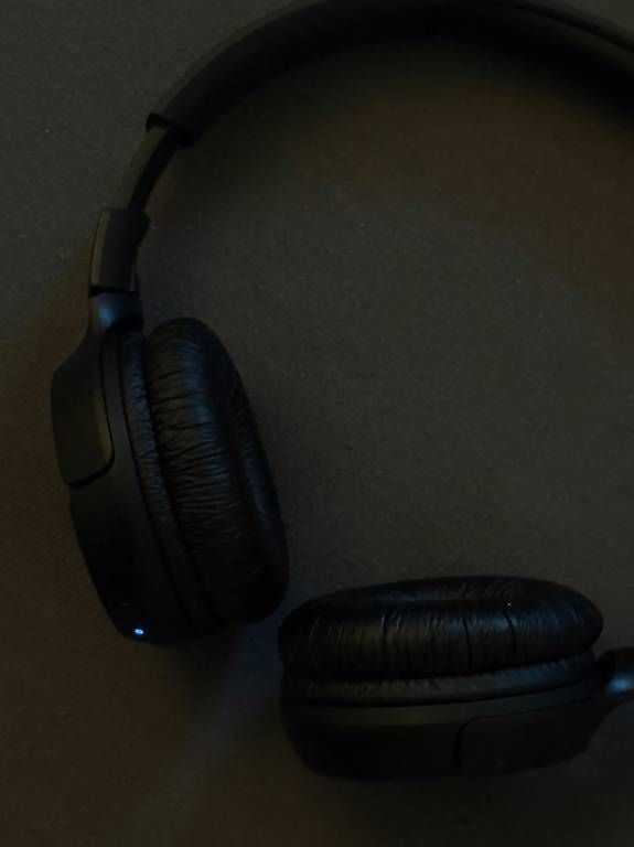 Kopfhörer: JBL Bluetooth Kopfhörer – Gebraucht aus Winterthur von hndrxxoxo 3