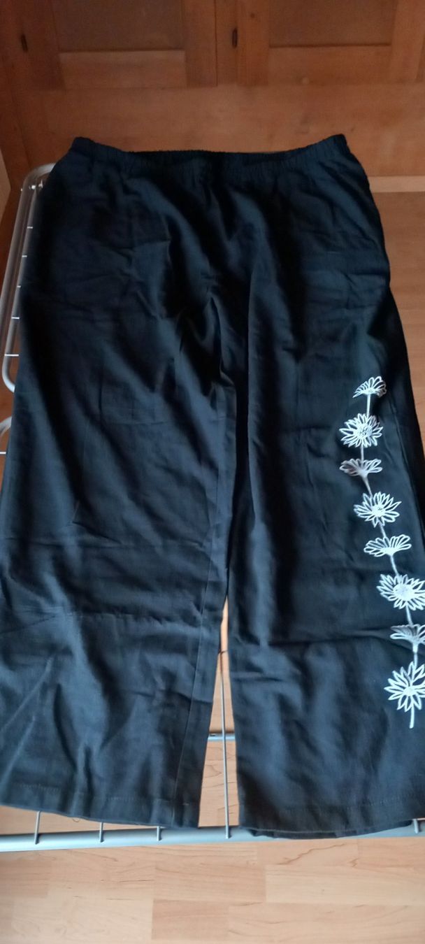 Pantaloni: Freizeithose mit Gummizug, Gr 50/52 – Usato da Busswil TG venduto da zora69