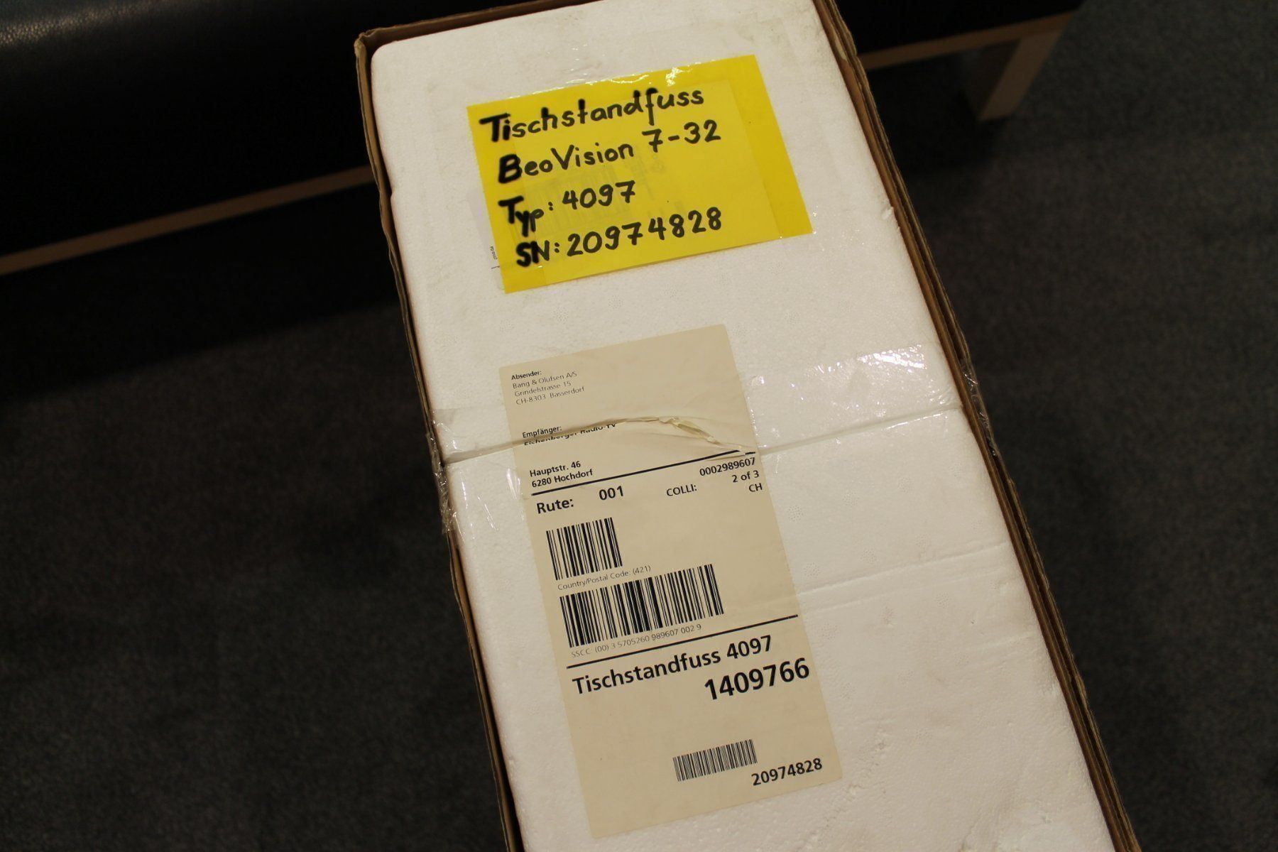 Bang & Olufsen Televisori: BeoVision 7-32 Tischstandfuss 4097 – Nuovo e nell'imballaggio originale da Hochdorf venduto da av-electronics 4