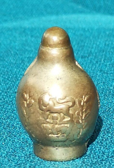 Supporti a parete: Aufsatz mit Gewinde, Knauf aus Messing oder Bronze – Usato da Zürich venduto da Tanteemma369 2
