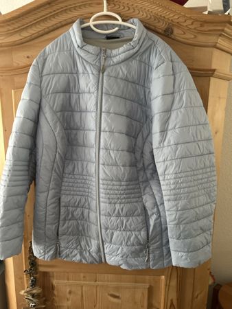 BLeichte Damen Steppjacke in Hellblau von Bonita Grösse 48