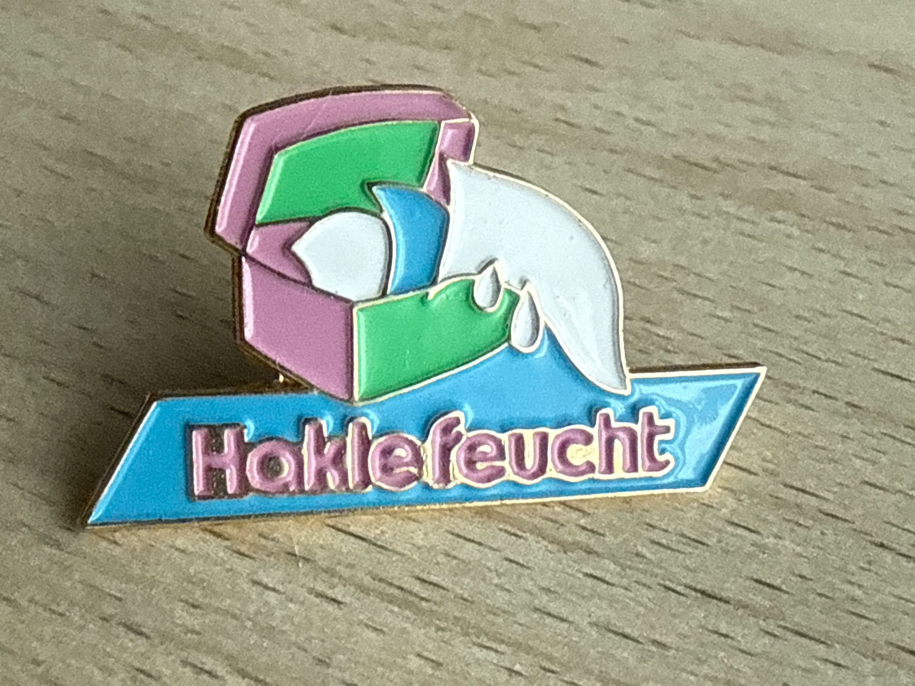 Placchette & Badge: Pin Hakle feucht – Usato da Glattbrugg venduto da Schweigmatt