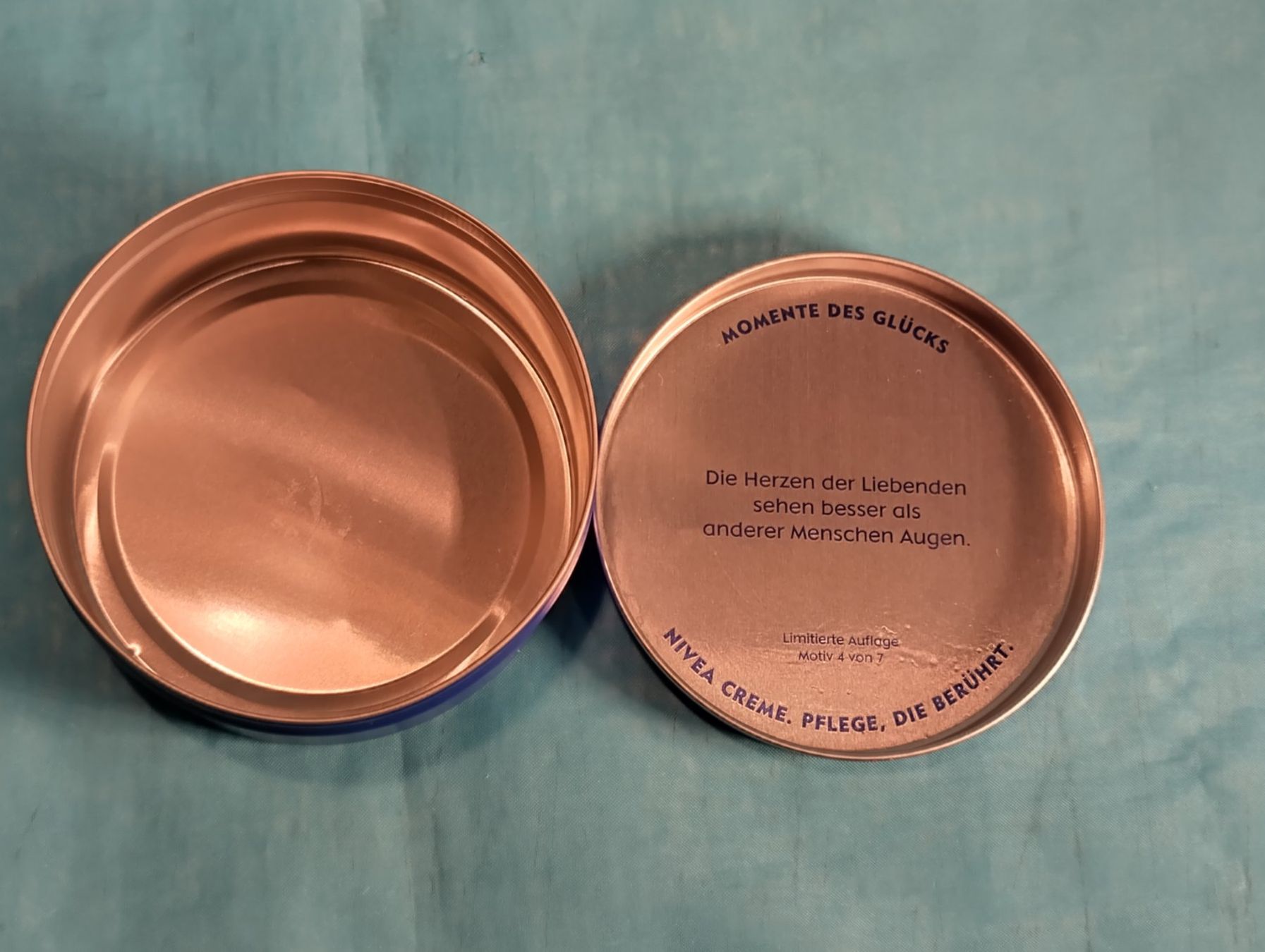 Nivea Altro in Decorazioni & Accessori: NIVEA Creme Blechbüchse, HAUTNAH – Usato da Bellach venduto da JingleCherry 2