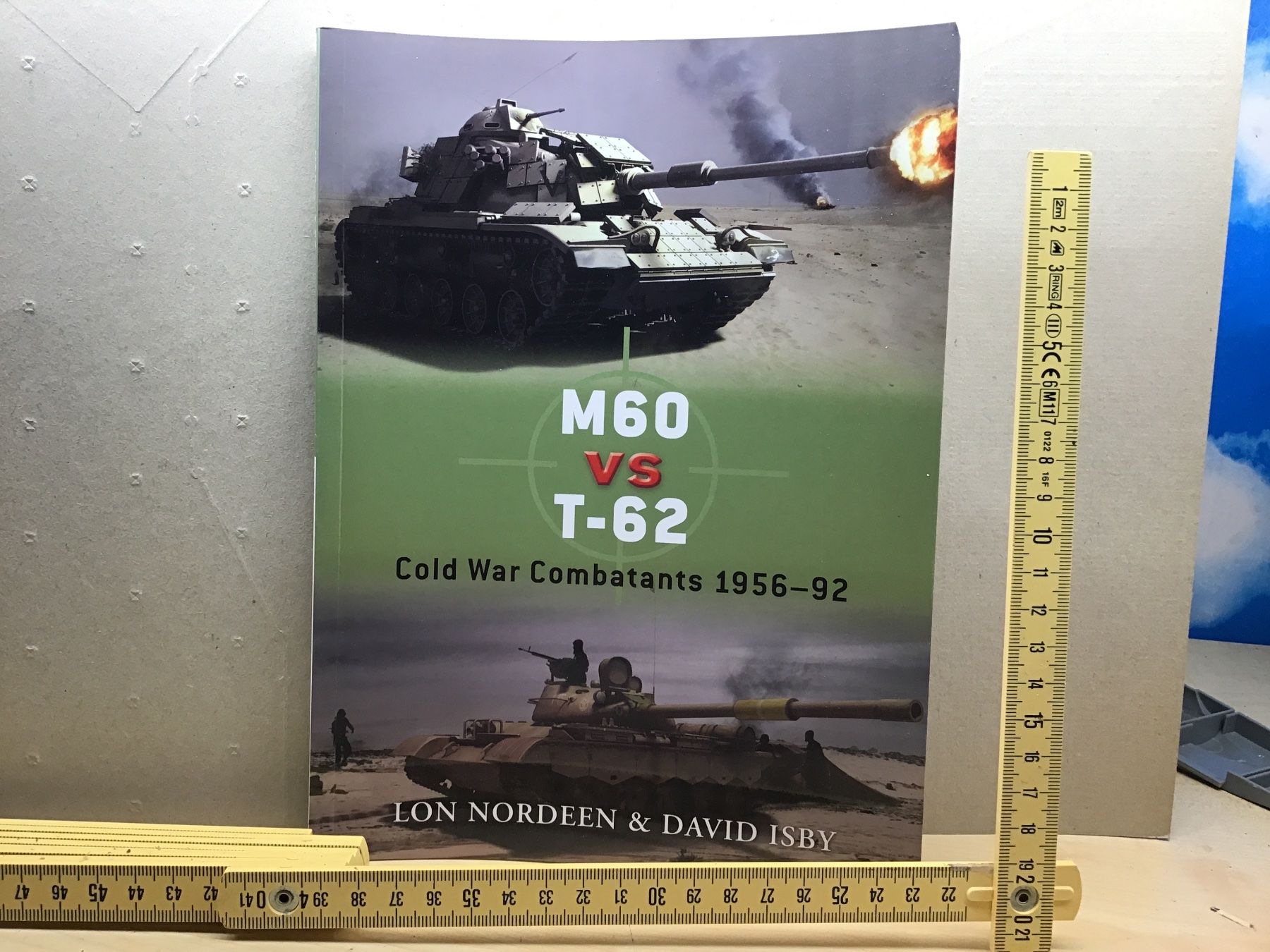 Libri: M60 vs T-62: Buch über Panzer – Usato da Männedorf venduto da Modell-Spezialisten