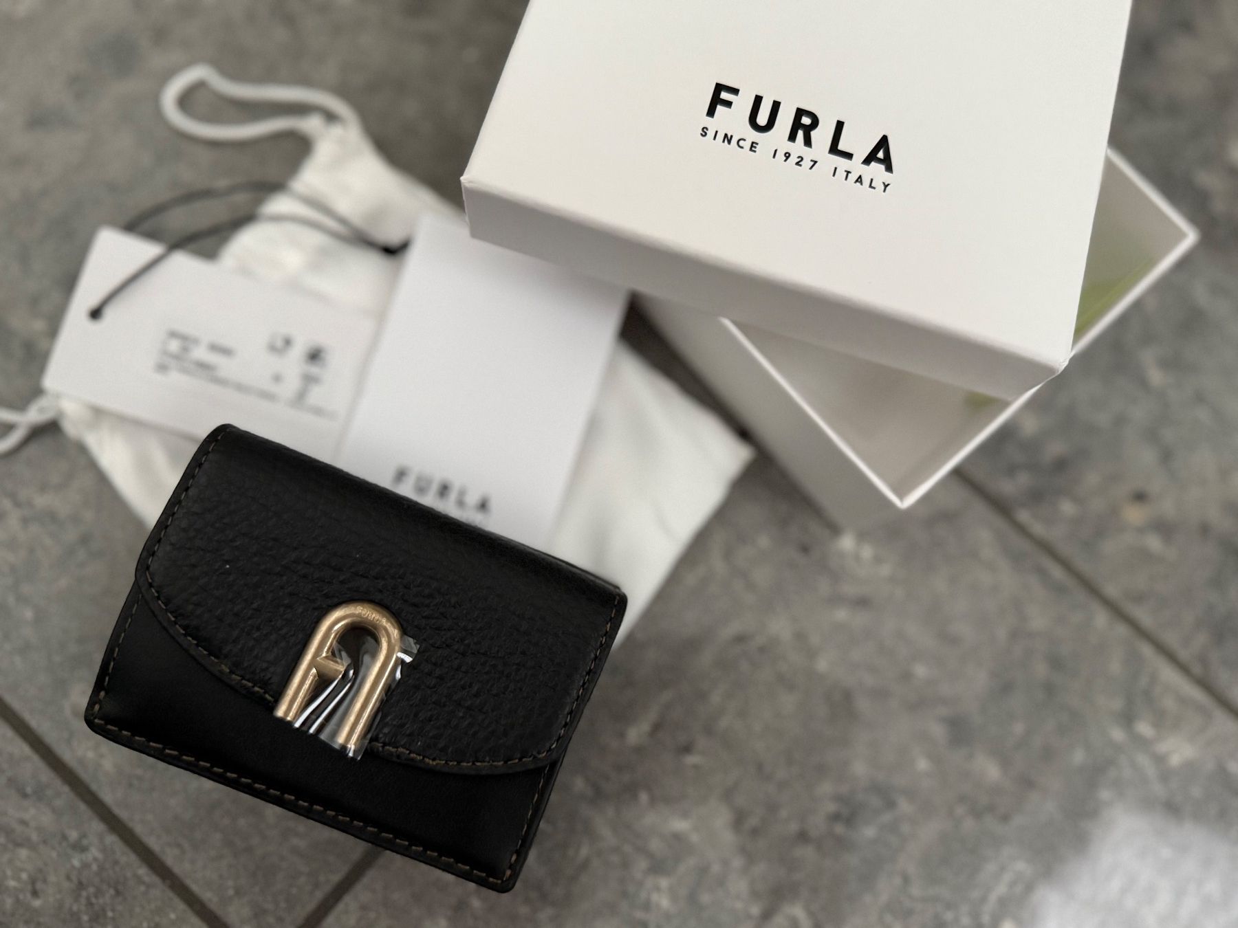 Portamonete: Portemonnaie Furla schwarz – Nuovo e nell'imballaggio originale da Schafisheim venduto da Weicla