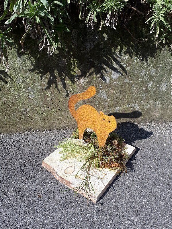 Statuette: Rostblech Katze mit Buckel – Nuovo (secondo la descrizione) da Lohn SH venduto da Zwierbel 2
