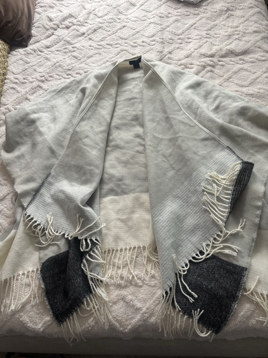 Steve Madden Giacche: Poncho Steve Madden – Usato da Zug venduto da Biki72