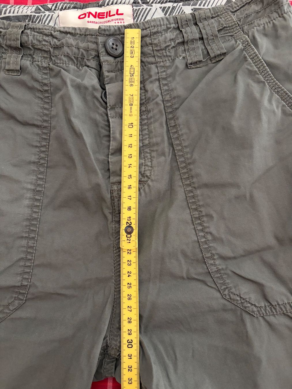Pantaloni: Shorts cargo O'Neill tg. 28 – Usato da Giubiasco venduto da sc-77 5