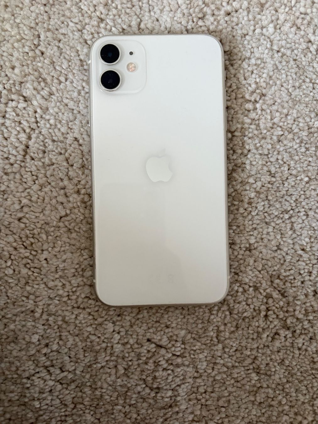 Apple Telefoni cellulari / Smartphones: iPhone 11 64GB Weiss – Usato da Fislisbach venduto da wow03 2