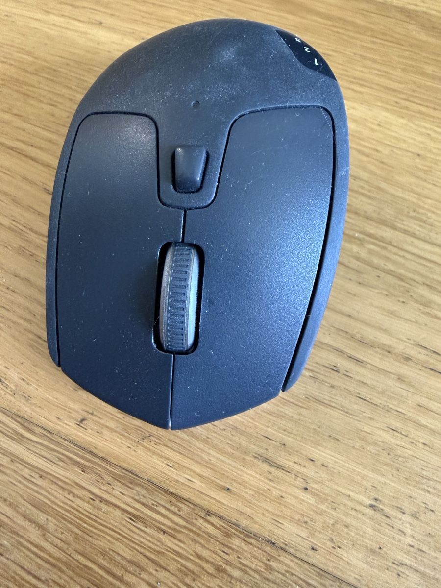 Logitech Mouse: Logitech M720 inklusive USB Dongel – Usato da Urtenen-Schönbühl venduto da gil_02 3