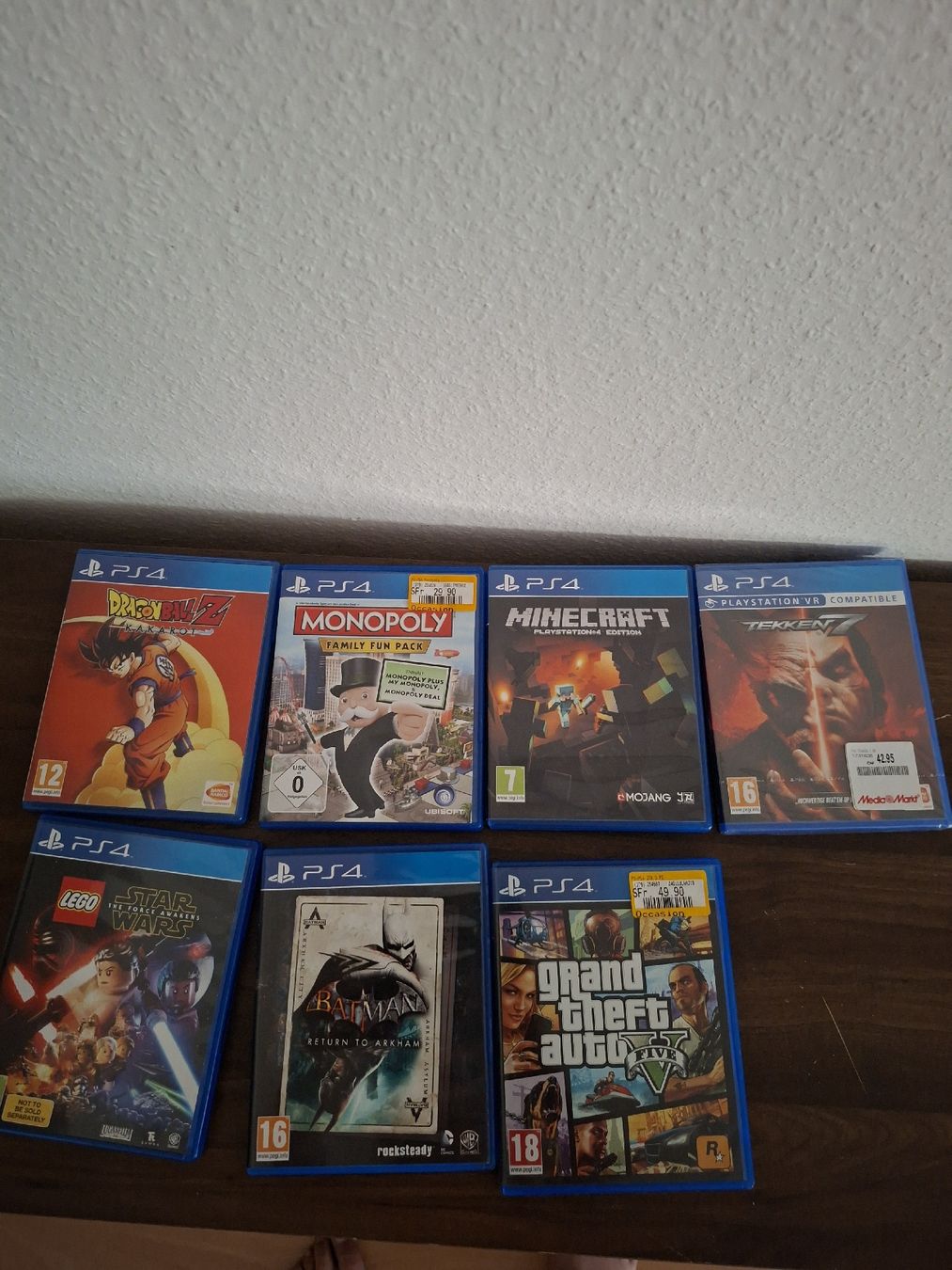 Giochi: PS4 Spiele Konvolut: Tekken 7, GTA V, Minecraft – Usato da Riehen venduto da san_jw2r