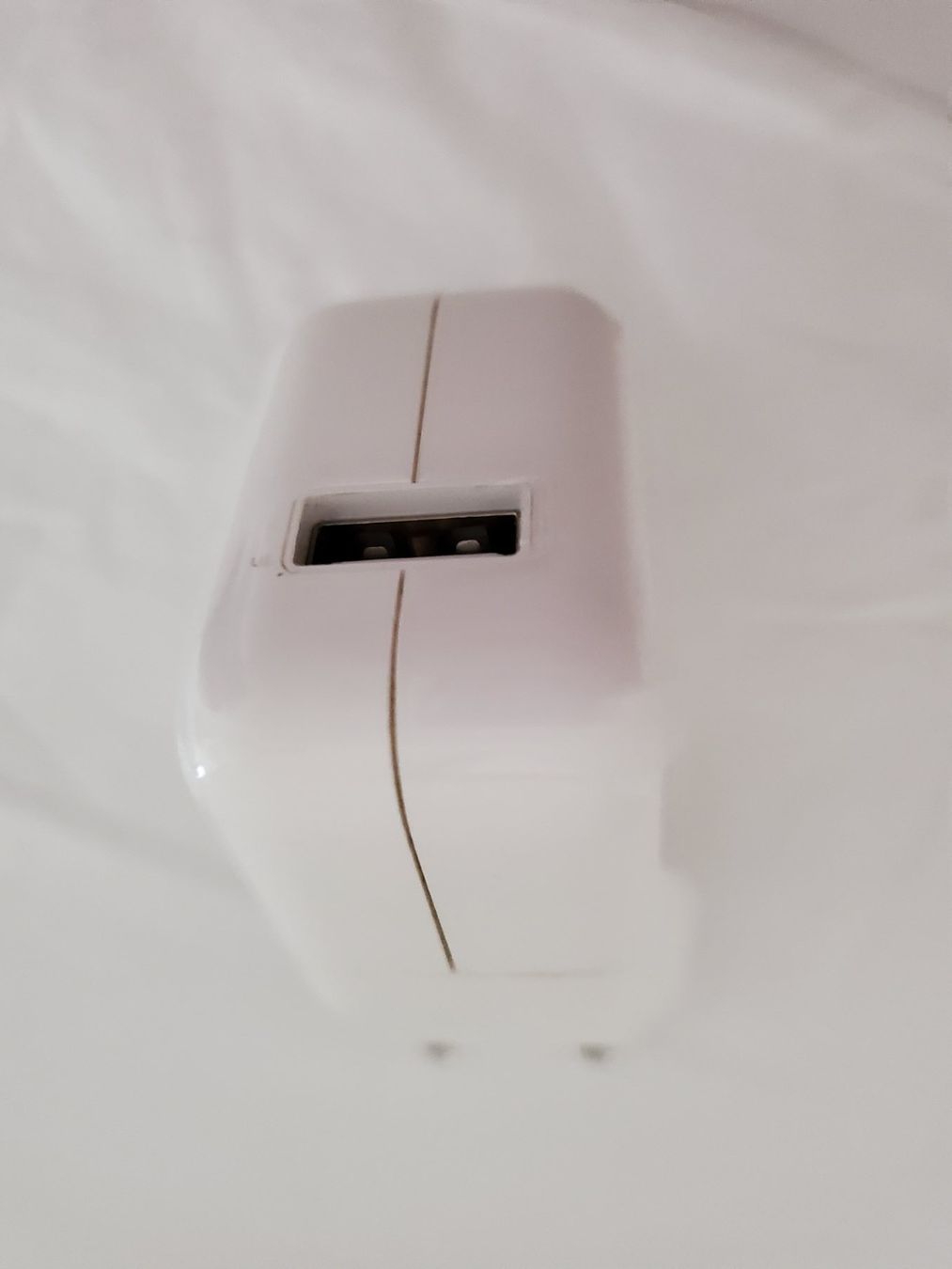 Apple Caricabatterie: Apple Ipod USB Strom Adapter abgewinkelt – Usato da Unterägeri venduto da 0alfa0 2