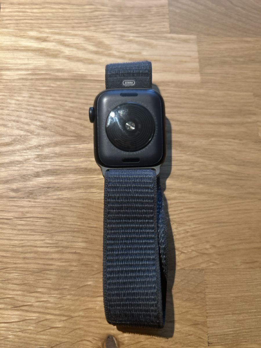 Apple Smartwatch: Apple Watch SE 2, Cellular, 40mm, Aluminium – Gebraucht aus Vordemwald von rotscher74