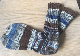 Schöne gestrickte Herrensocken  NEU  Grösse  42/43
