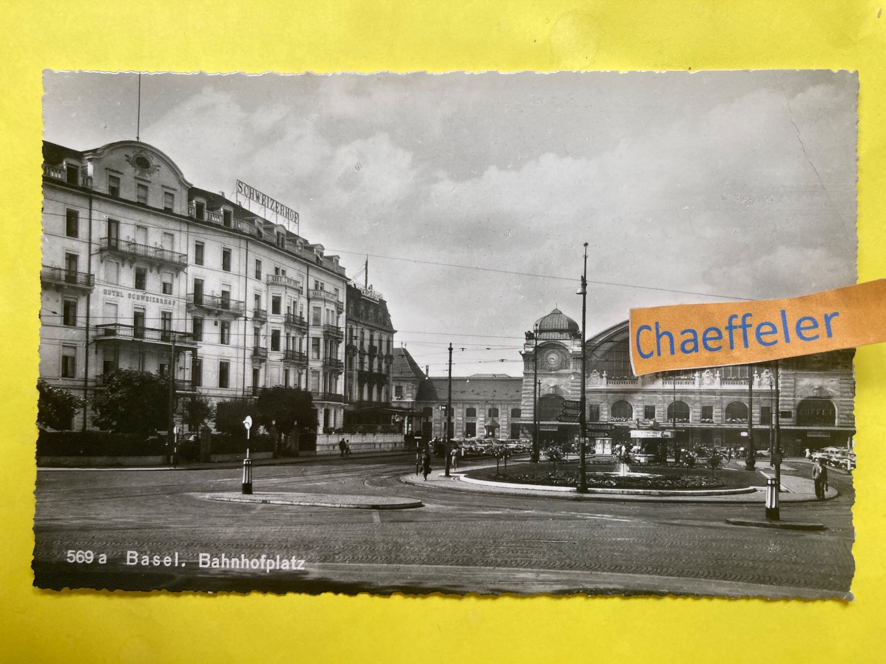 Cartoline postali: 1952  569 á Basel. Bahnhofplatz – Usato da Zürich venduto da Chaeffeler