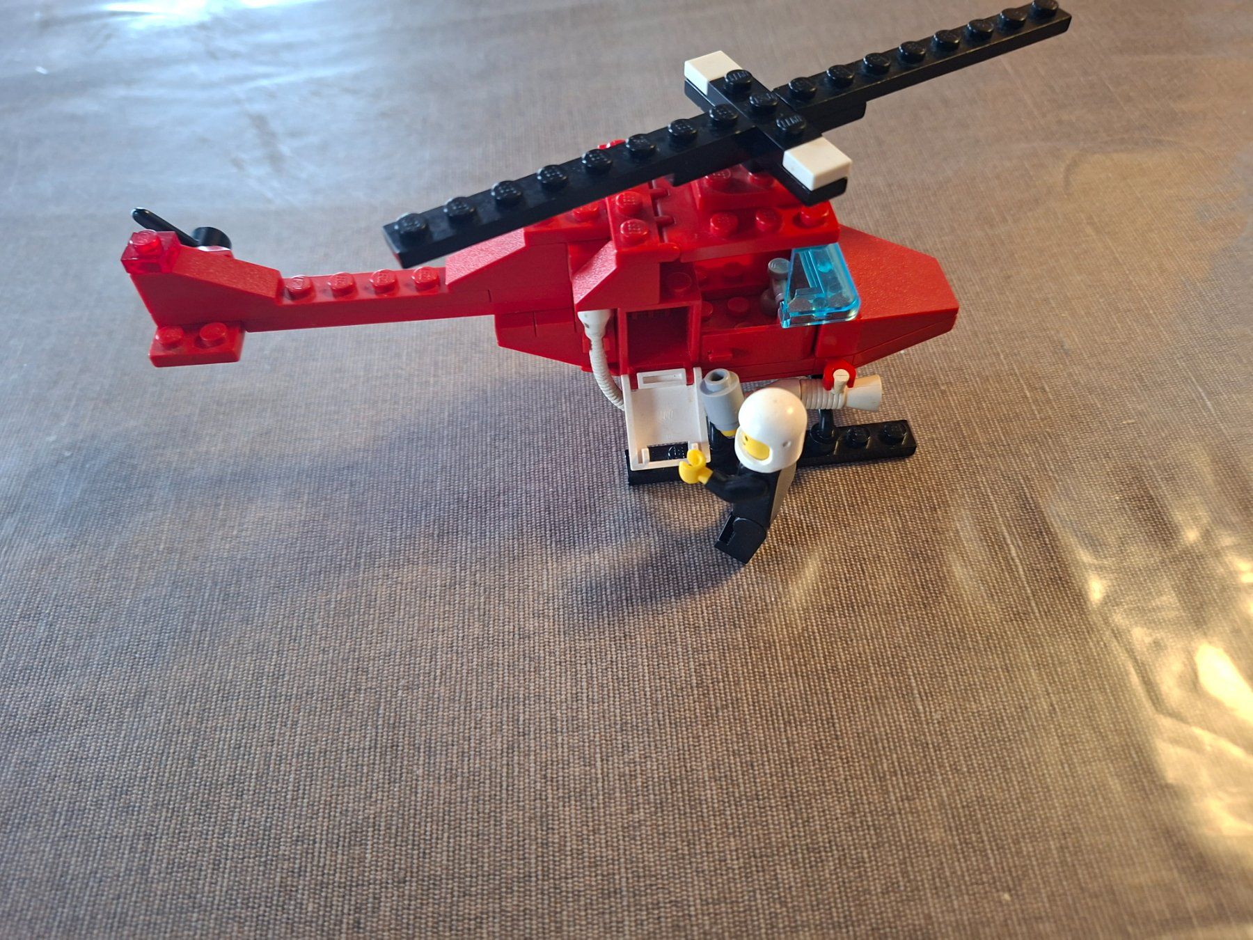 Lego Kit di costruzioni: Lego Hélicoptère Rouge Classique. – Usato da Montmollin venduto da islachat 3