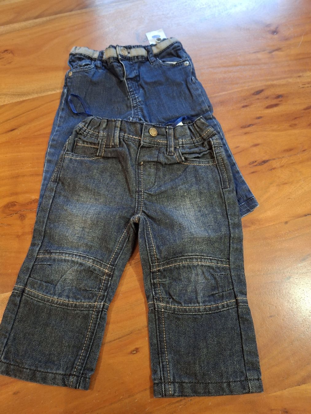 Pantaloni: 2 paia jeans - Taglia 74 – Usato da Broglio venduto da audina83