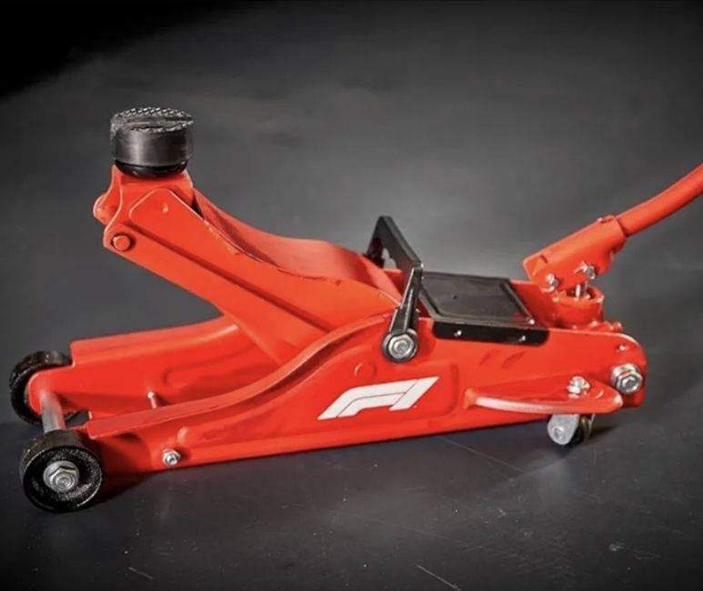Hebebühne & Wagenheber: Hydraulischer Wagenheber 2 Tonnen - Formula 1 – Neu und originalverpackt aus Reinach BL von HeTra20 3