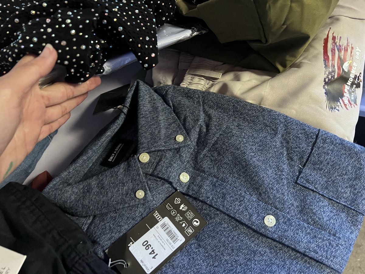 Lotti di vestiti: Kleiderpaket Damen (15) – Usato da Glattfelden venduto da maa_qcj8 3