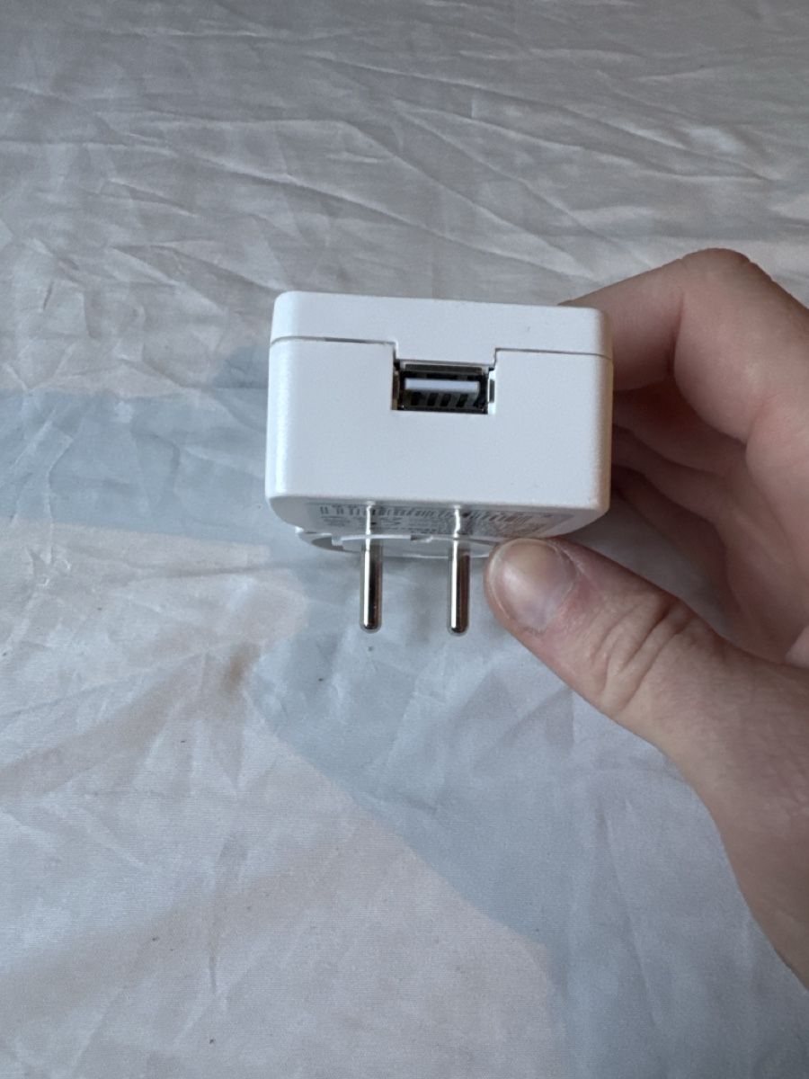 Unità & Adattatore: Reisestecker mit USB Anschluss - Weiss – Usato da Grindelwald venduto da yoloflip45 2