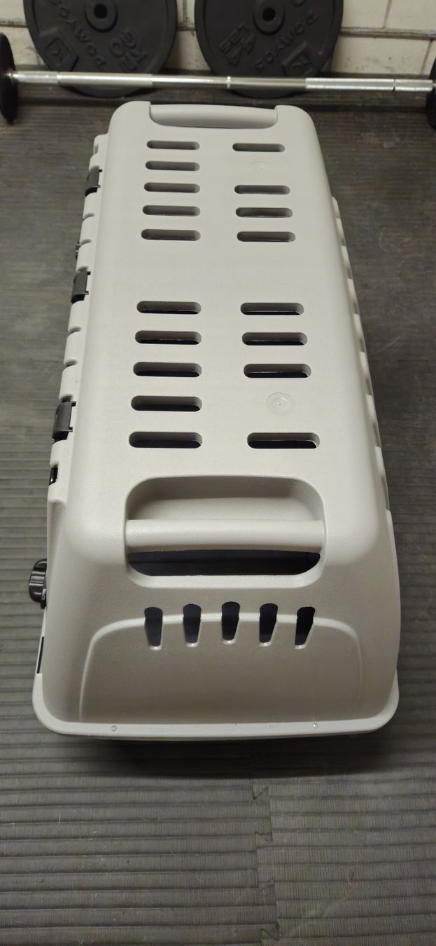 Gabbie, trasporto & Sicurezza: Hundebox 75x50x43 – Usato da Brugg AG venduto da Millor 2
