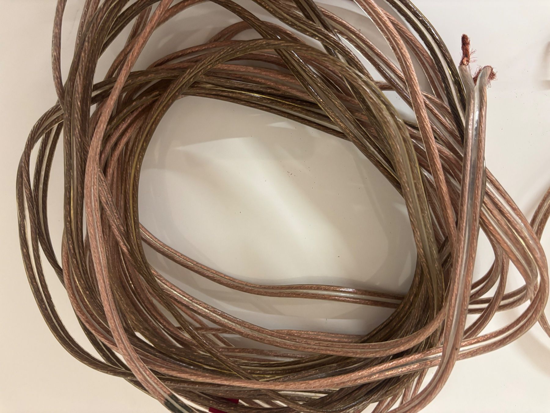 Câbles: 2 Lautsprecherkabel aus Kupfer – D'occasion à Wettingen par Wendemarket 1