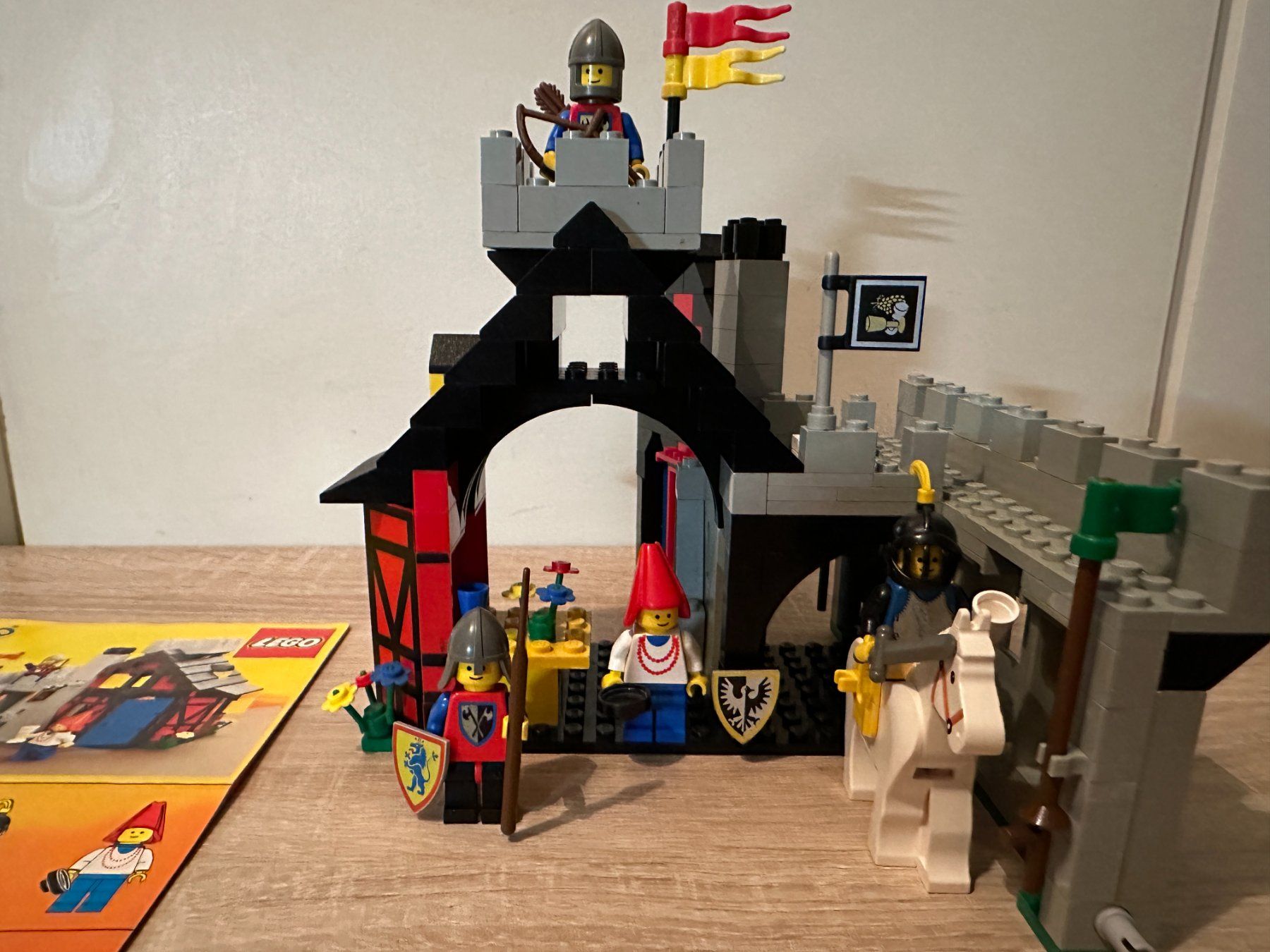Lego Baukästen: LEGO Ritter 6067 Guarded Inn – Gebraucht aus Basel von Don-Angel 5