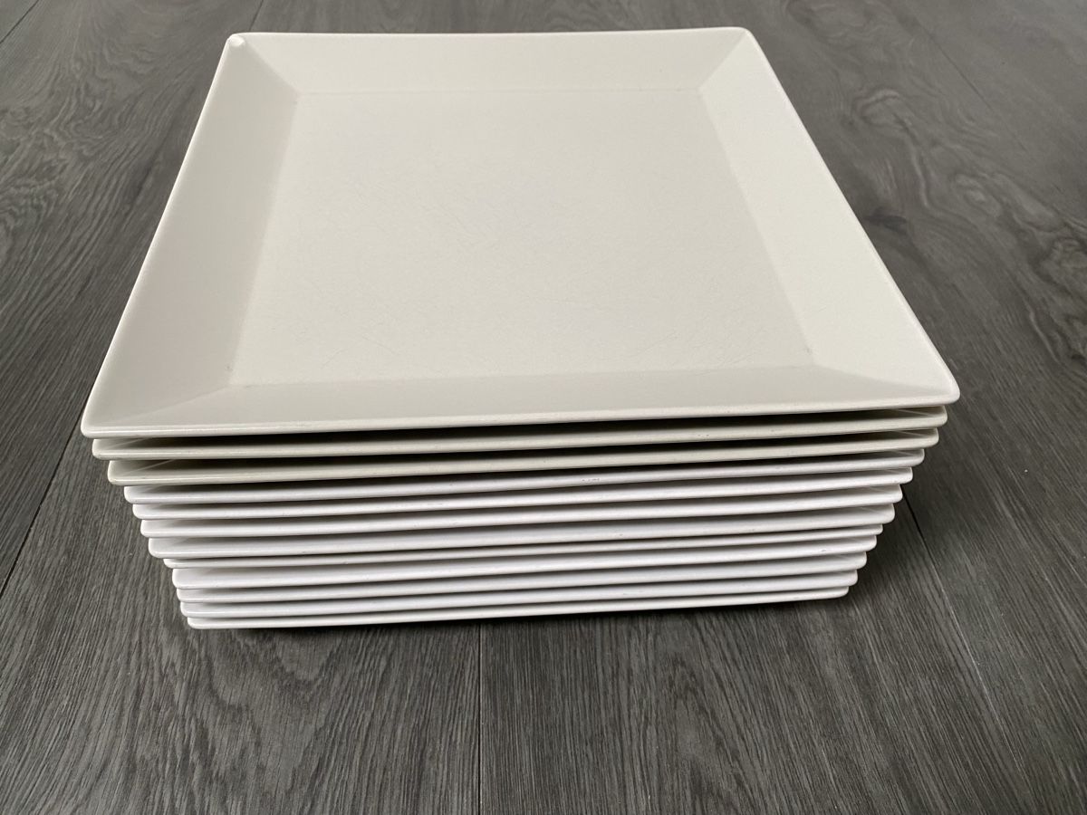 Piatti: 12 Teller  26x26cm – Usato da Hägglingen venduto da Karin0802 1