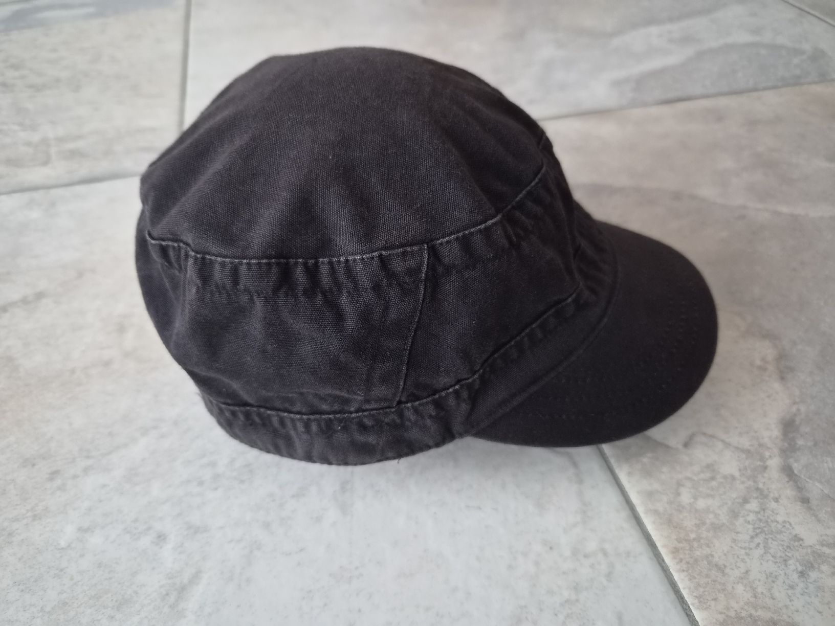 H&M Chapeaux, bonnets & casquettes: Kappe H&M schwarz, Grösse S/M – D'occasion à Niederrohrdorf par Miripfiri 1