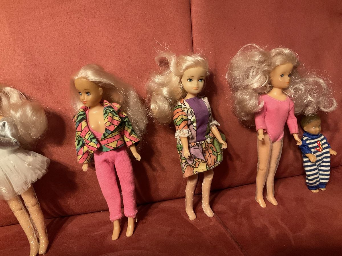 Bambole: CEAN TOYS 1980 (mini Barbies) – Usato da Herbriggen venduto da Sehrazade 2