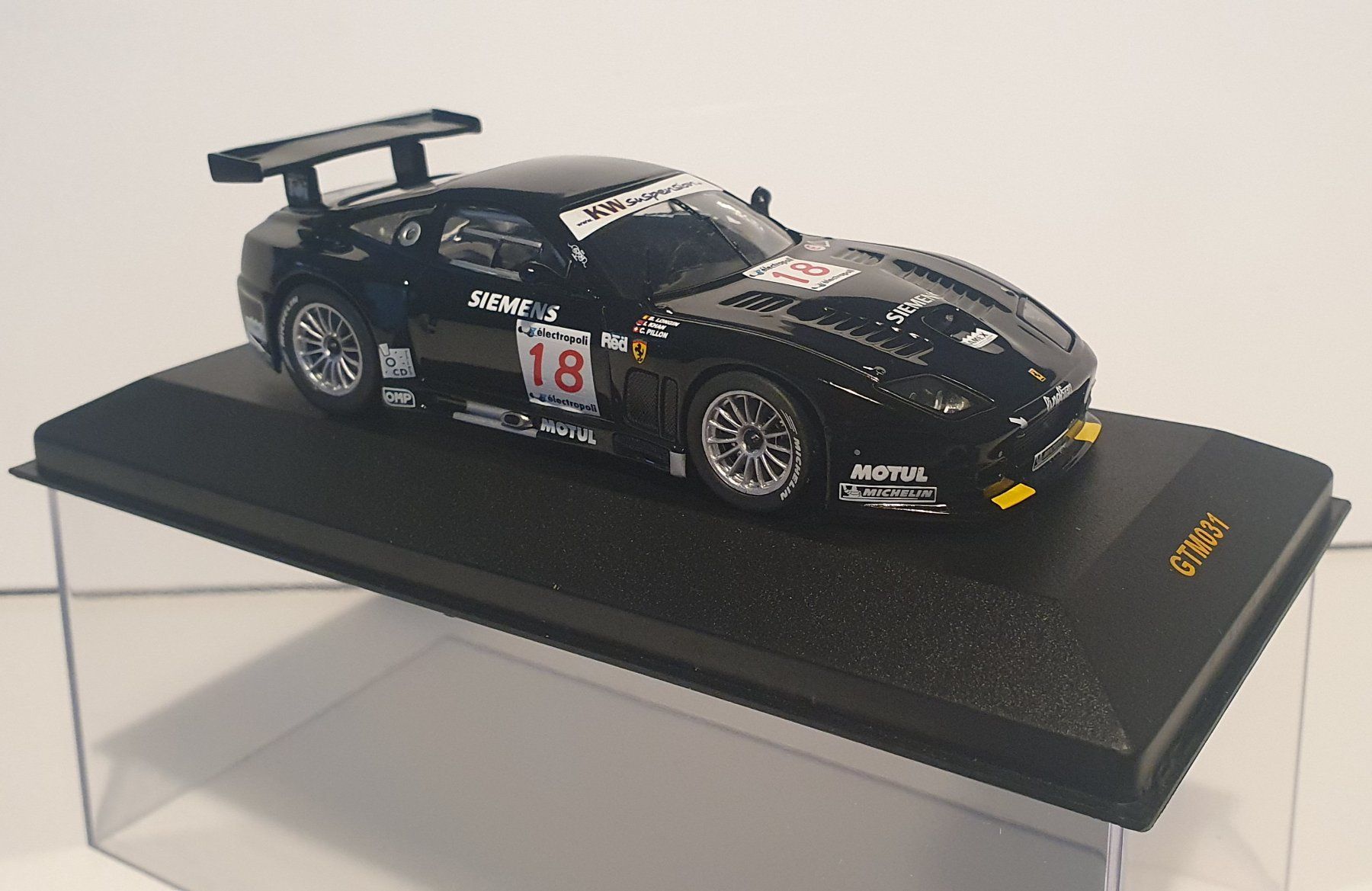 IXO Modellini d'auto: Ferrari 575 M 1/43 Monza 2004 IXO – Usato da St-Barthélemy VD venduto da titeuf5 4