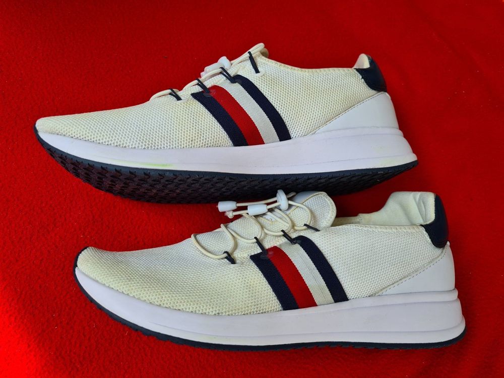 Tommy hilfiger rhena sales sneakers