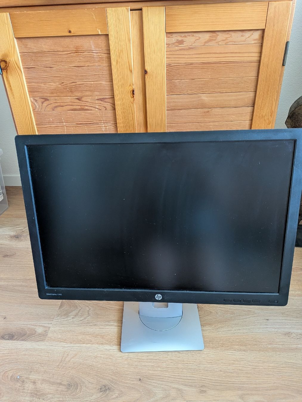 Hewlett Packard Monitor: HP EliteDisplay E242 – Usato da Zofingen venduto da Droni_A