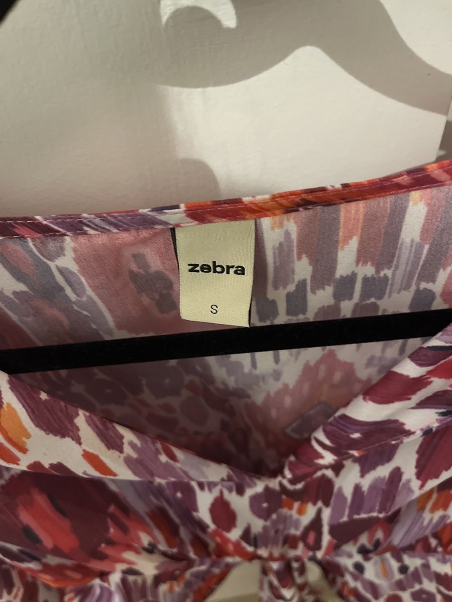 Zebra Top: Pull rose ZEBRA – Usato da Le Locle venduto da Mayd_h 2