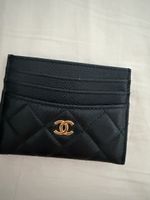 CHANEL – Portacarte Classic Matelassé nero