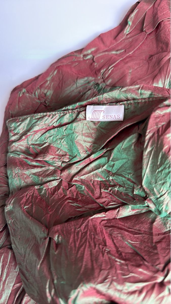 Foulards, Tücher & Schals: Edler Seidenschal von Senas – Gebraucht aus Zürich von OLDandNEW. 1