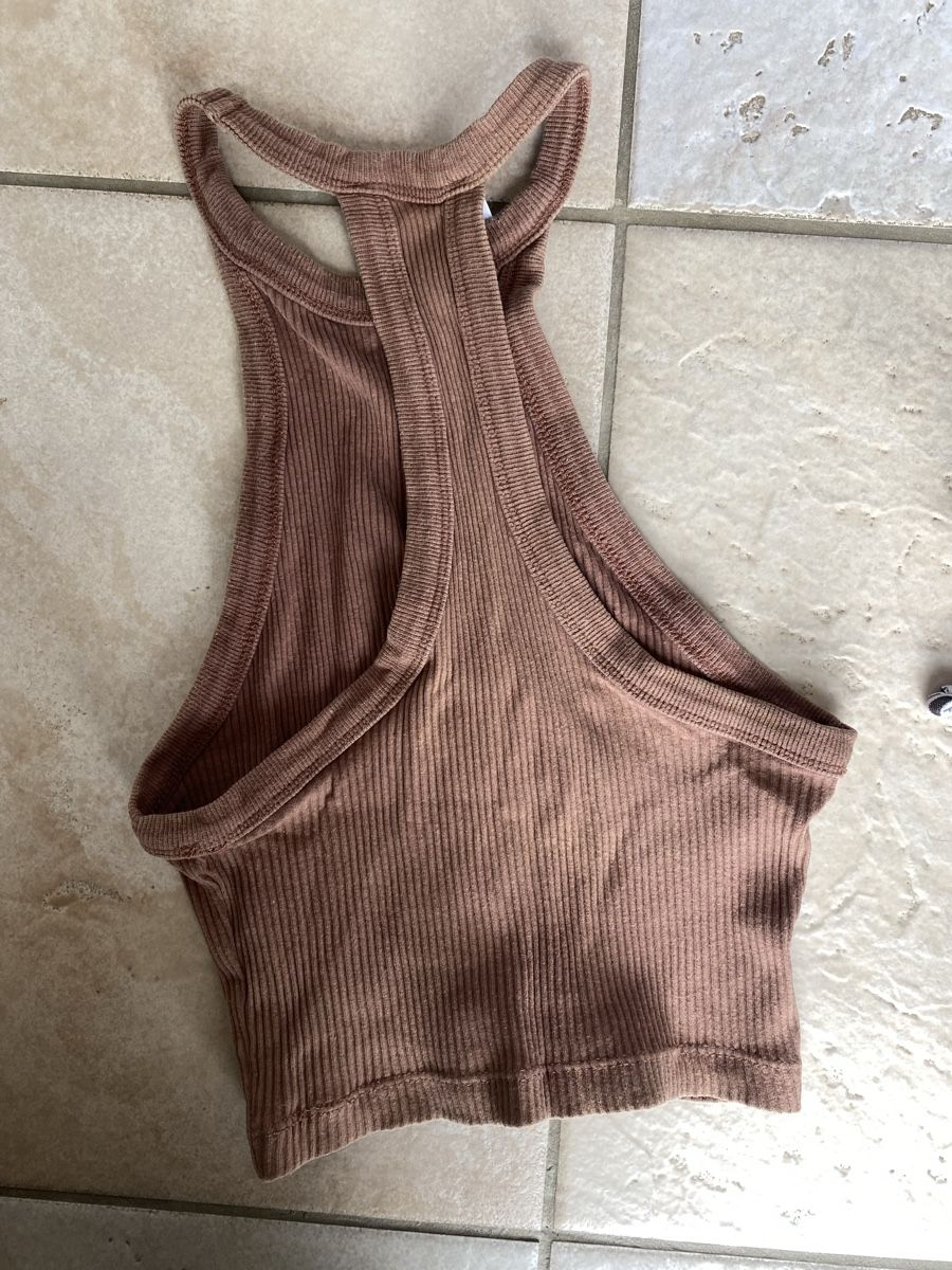 Bershka Top: Braunes bershka basic top – Nuovo (secondo la descrizione) da Bolligen venduto da giu_2gf5 1