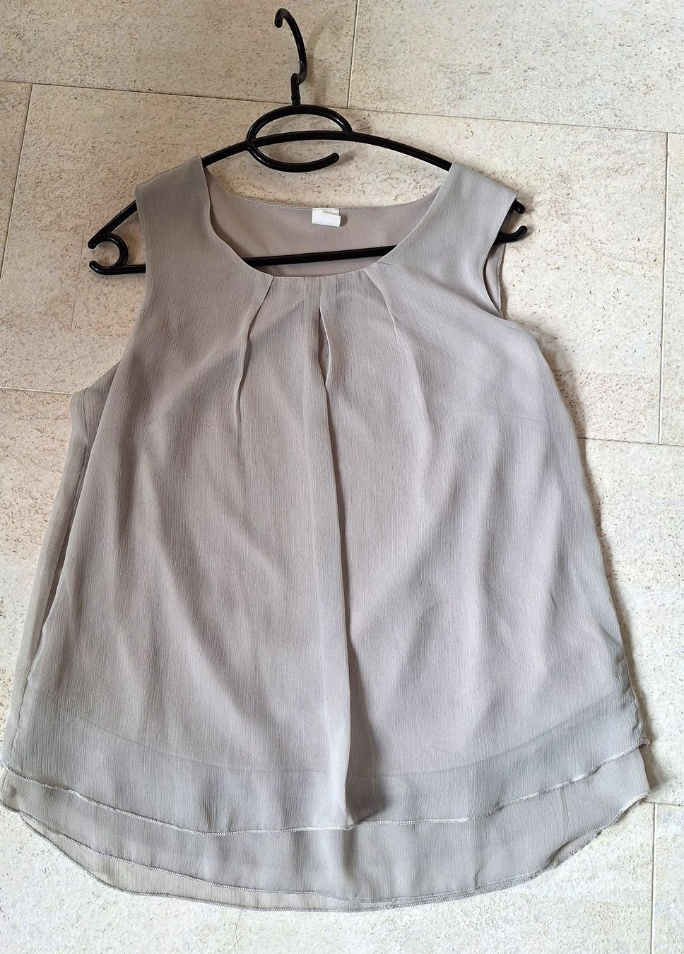 Camicette: Doppel Shirtbluse, Gr. 36, dunkelblau und grau – Usato da Herisau venduto da Toscanini_w 1
