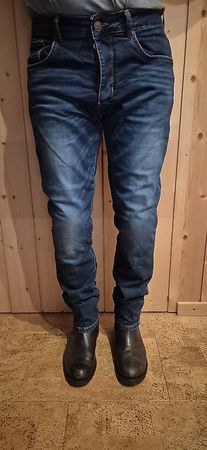 Motorrad-Jeans mit Protektoren