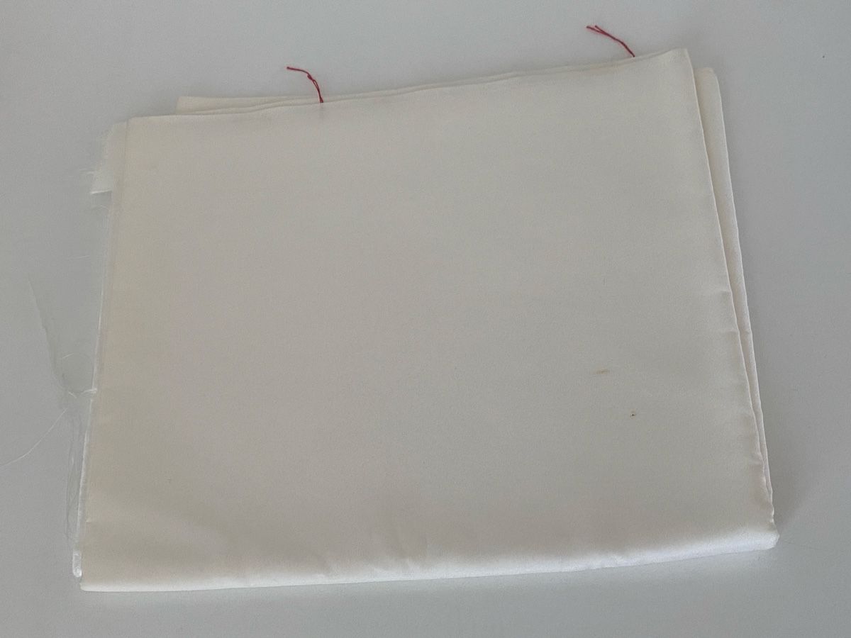 Tessuti: Stoff Weiss ca. 210x88 cm – Nuovo (secondo la descrizione) da Flawil venduto da sonnengeist
