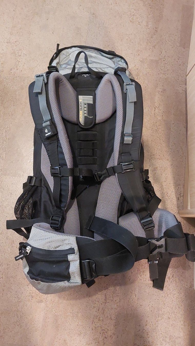 Deuter Rucksäcke: Deuter Wanderrucksack Act Lite 40 + 10 – Gebraucht aus Visp von WinWin247 2
