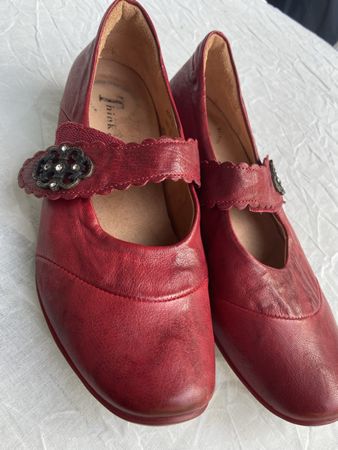 Think Ballerina mit Klettverschluss  39,5  rot Lagenlook
