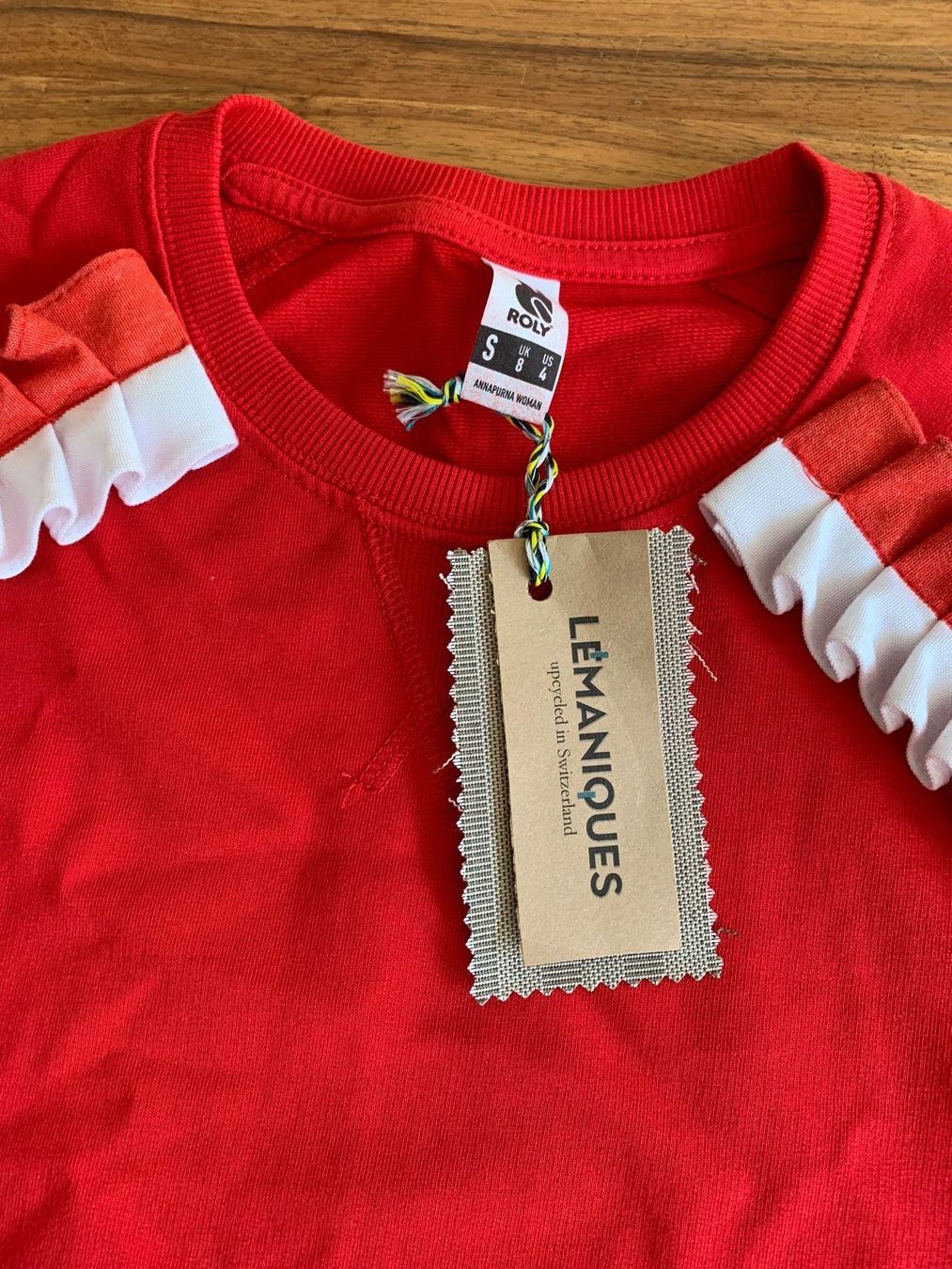 Maglioni & Felpe: LEMANIQUES cooler upcycled Pullover Grösse S **NEU** – Nuovo e nell'imballaggio originale da Meiringen venduto da littlered-ridinghood 2