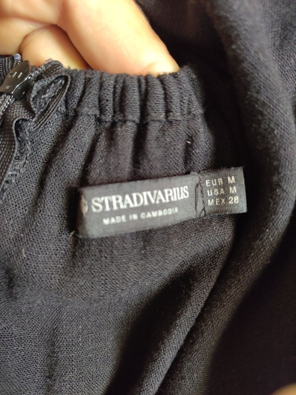 Stradivarius Vestiti: Stradivarius Kleid Schwarz Baumwolle M – Nuovo (secondo la descrizione) da Losone venduto da ell_nora89 2