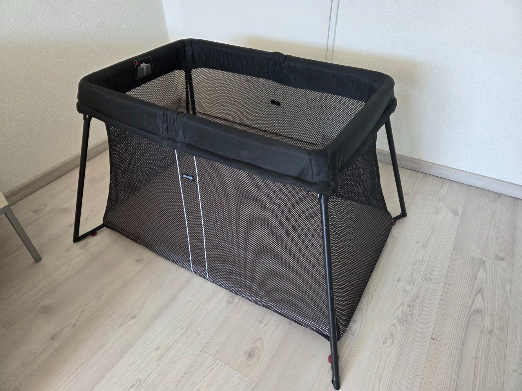 Babybjörn Letti: BabyBjörn Reisebett – Usato da Zug venduto da Maxlogan