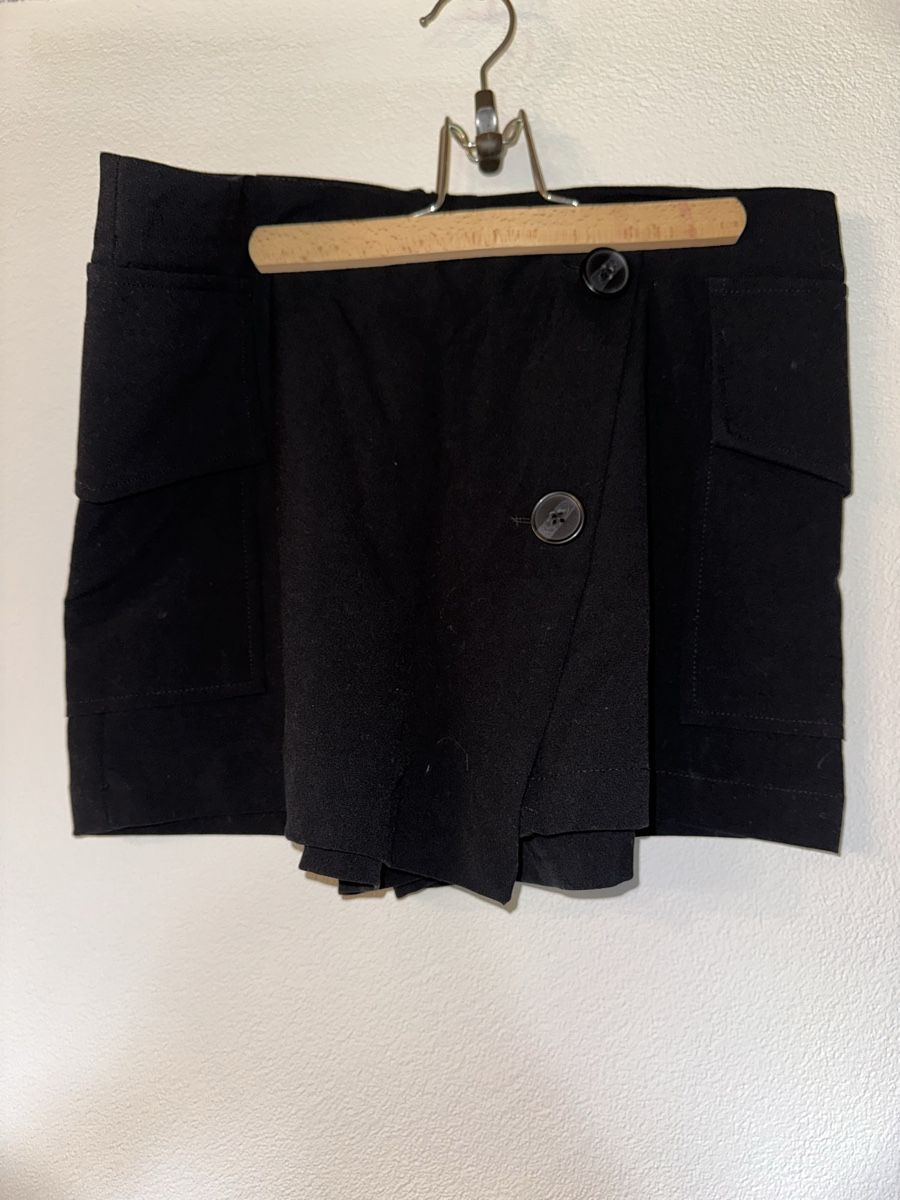 Röcke: Schwarzer Cargo-Skort – Neu (gemäss Beschreibung) aus Betschwanden von _janinee_