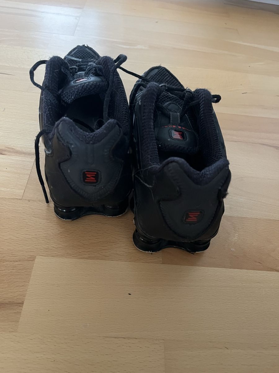 Nike Scarpe da uomo: Nike shox  – Usato da Basel venduto da sol_2 2