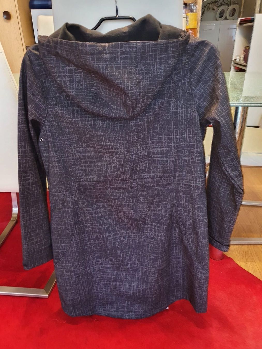 Jacken: Aktive Gr. M – Gebraucht aus Luzern von Reni025 1